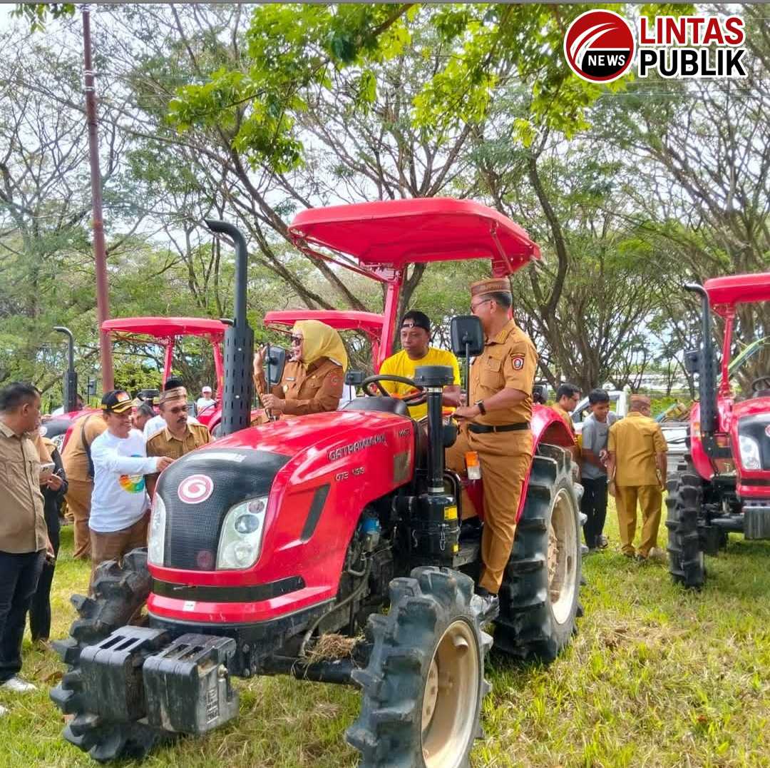 Bupati Thariq & Wabup Nurjanah Turun ke Lapangan, Pimpin Apel Traktor Raksasa untuk Petani Gorut