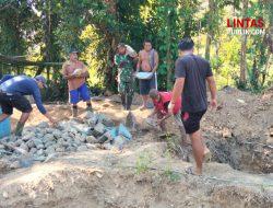 Pembangunan Jembatan Gantung Desa Sigaso Berlanjut, Fokus pada Pondasi Cyclop dan Fabrikasi Tulangan Counterweight